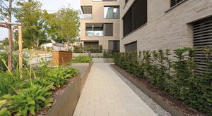 braun-steine Paving stones and tiles with recycled content