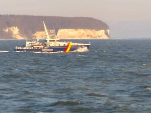 55m LNG customs vessel 
Ship name ‘Emden’ 
IMO 9963334